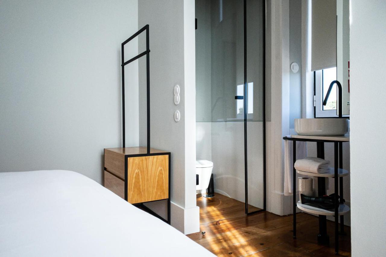 Hotel A House In Estoril - Adults Only Extérieur photo A room at the hotel