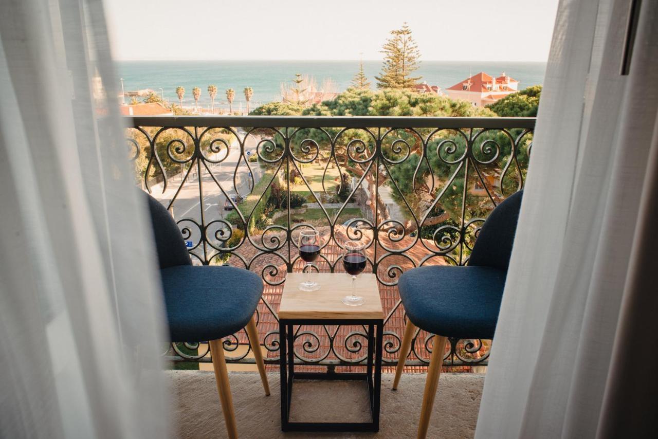 Hotel A House In Estoril - Adults Only Extérieur photo A balcony in a hotel room