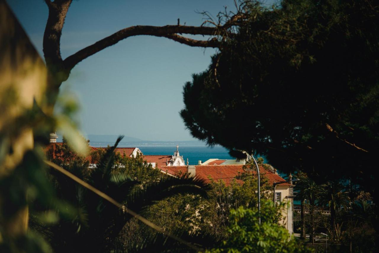 Hotel A House In Estoril - Adults Only Extérieur photo View of the town